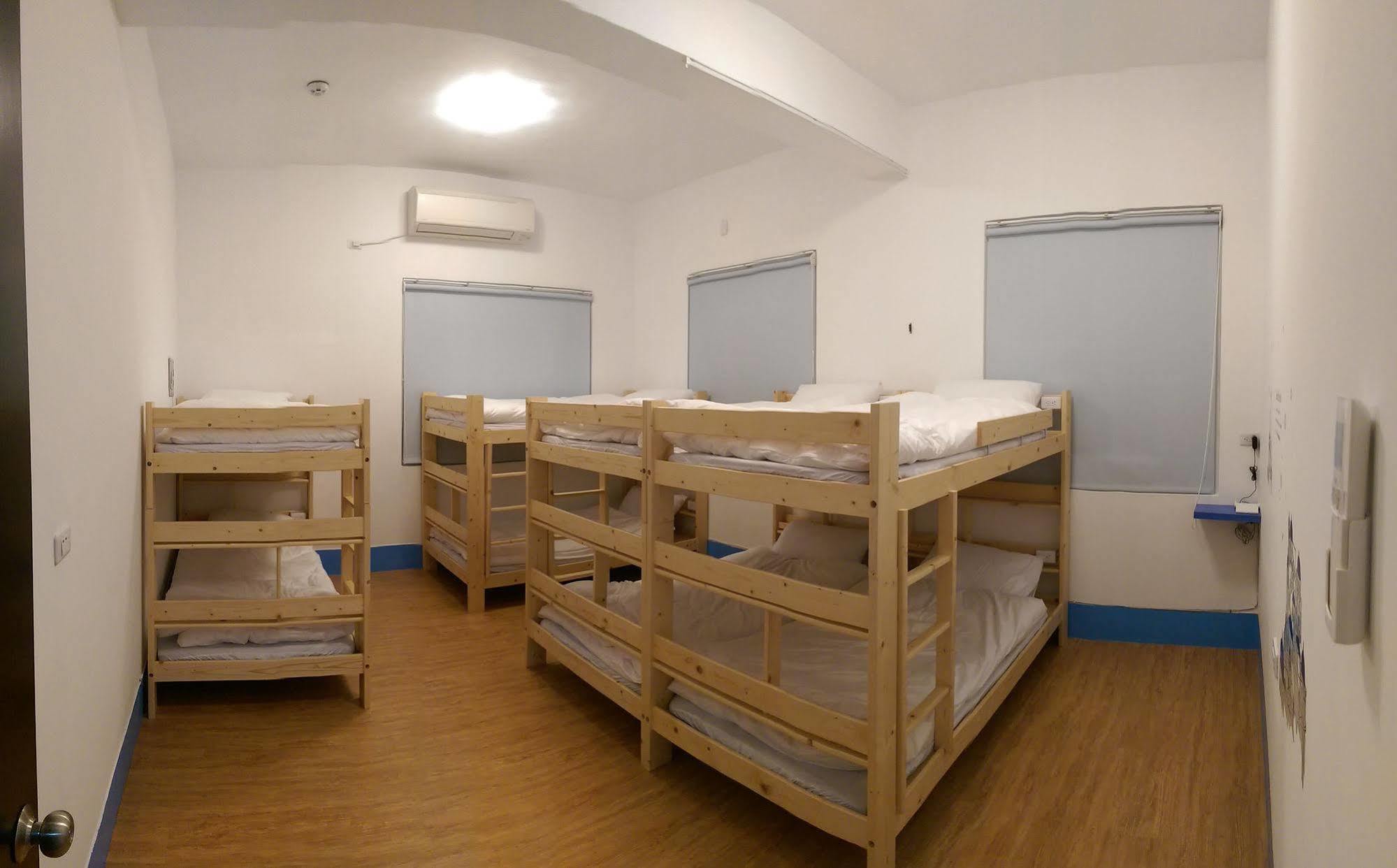 Simple Travel Hostel Donggang Exterior photo